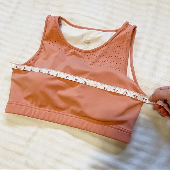 BuffBunny Posh Laser Cutout Sportsbra Peach size Medium - Picture 9 of 11